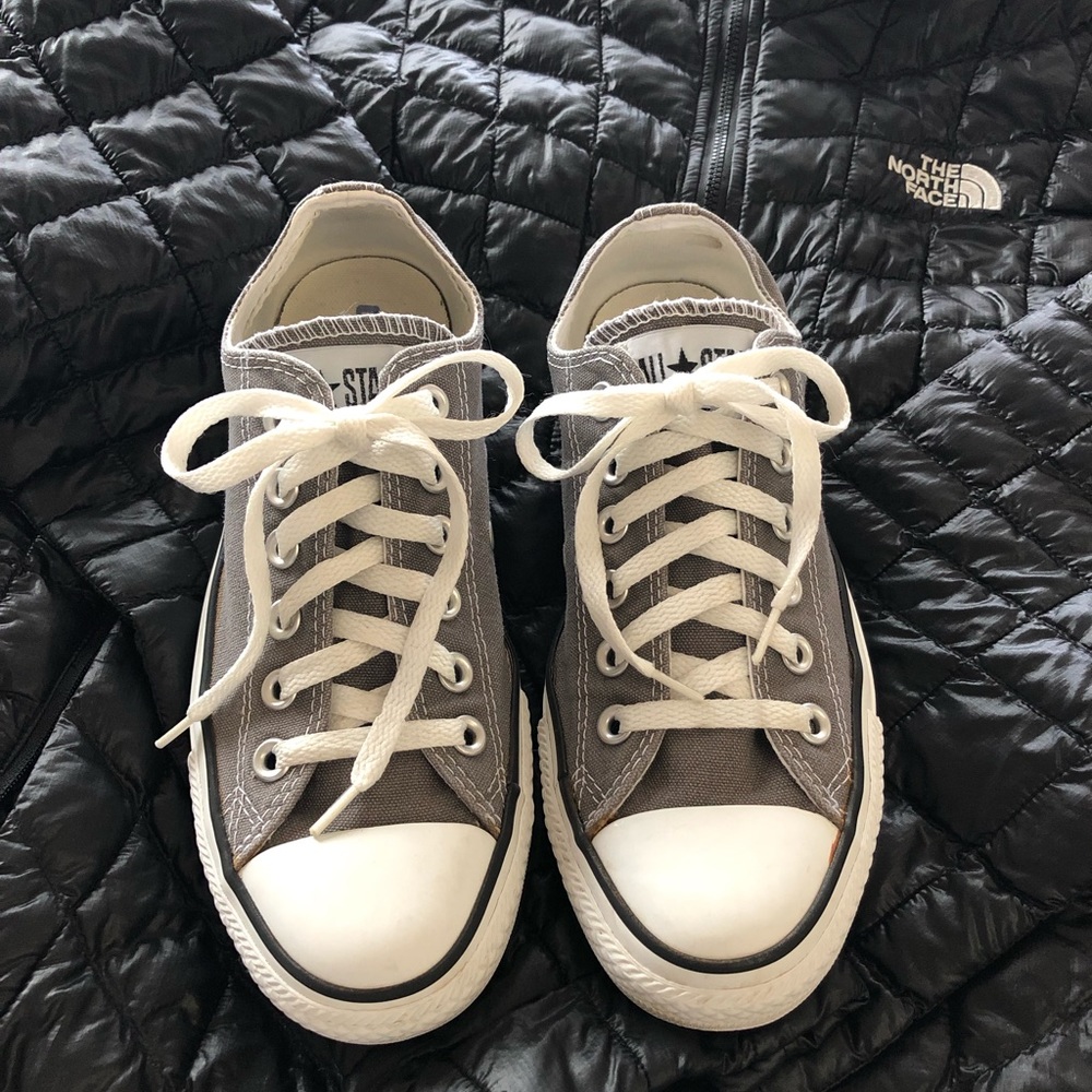 👟CHUCKS‼️